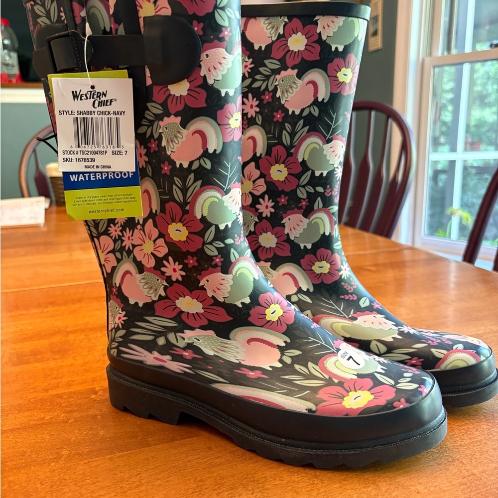 Western Chief Chickens Chicken and Flowers Rain Boots NWT NEW